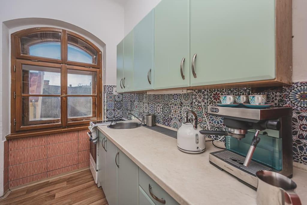 Carolina'S Romantic Apartment Hradec Králové المظهر الخارجي الصورة