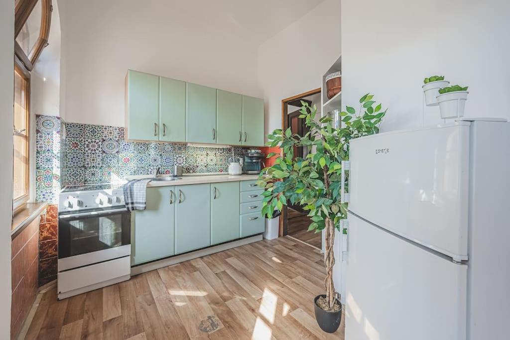 Carolina'S Romantic Apartment Hradec Králové المظهر الخارجي الصورة